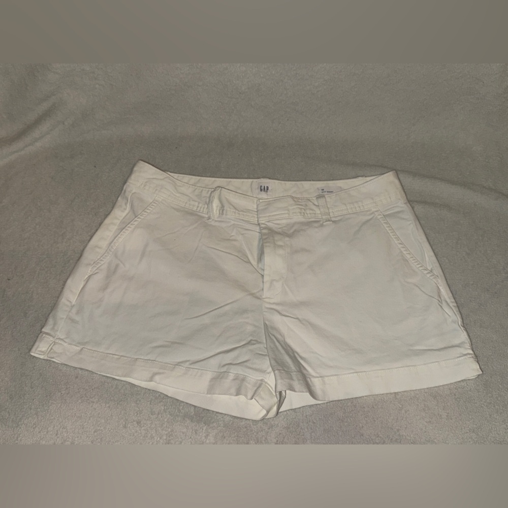 GAP Women's Light Cream Shorts